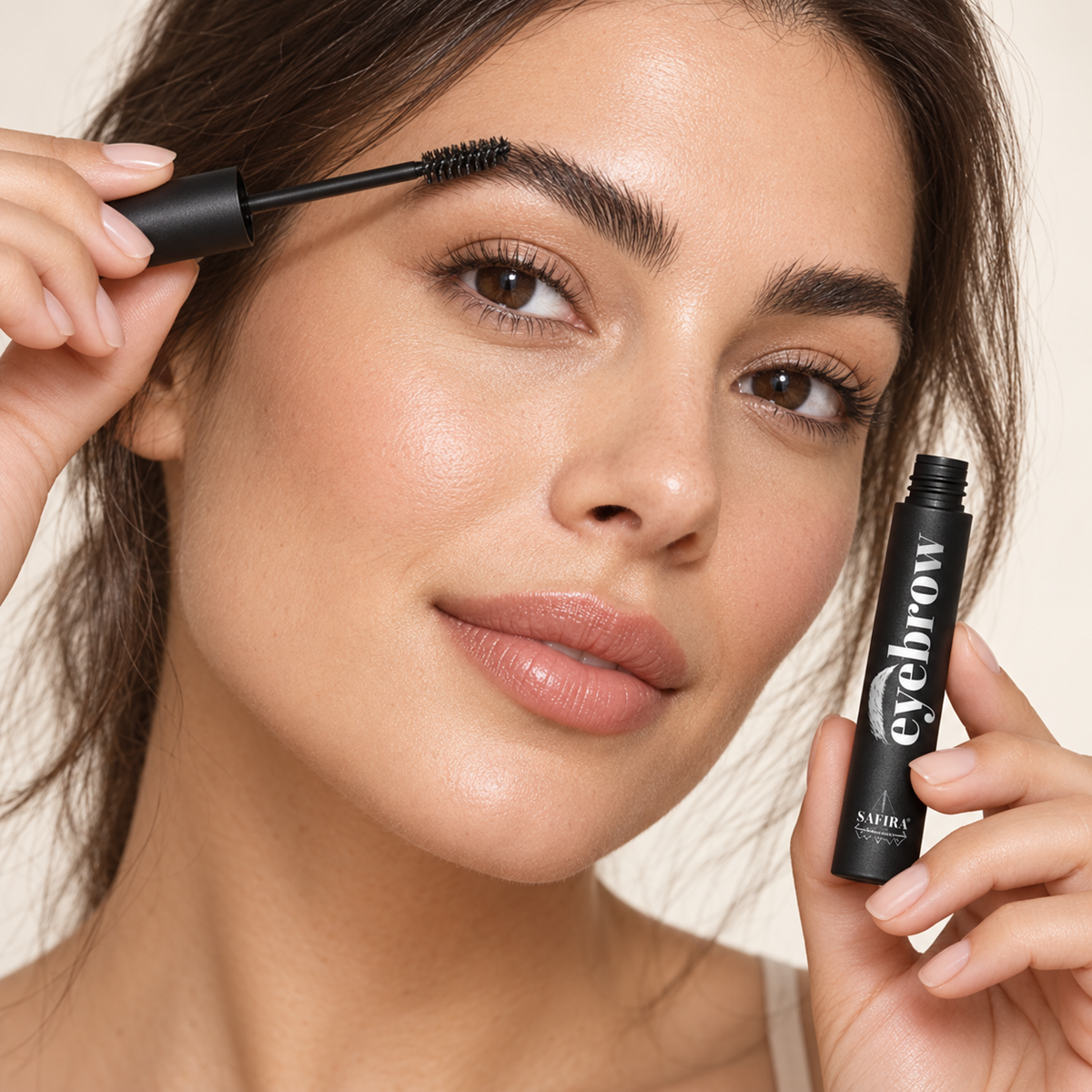 Safira eyebrow mascara — illustrative product application image